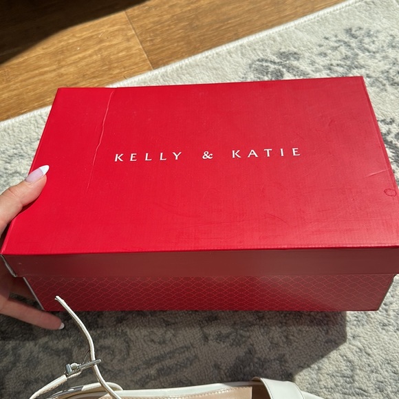 Kelly & Katie Beti heeled sandal - NEW, worn once - Picture 6 of 6